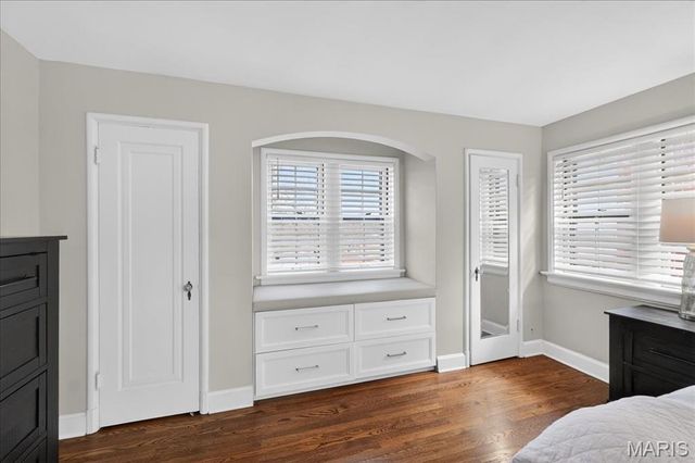 216 Elm Avenue, Glendale, MO 63122