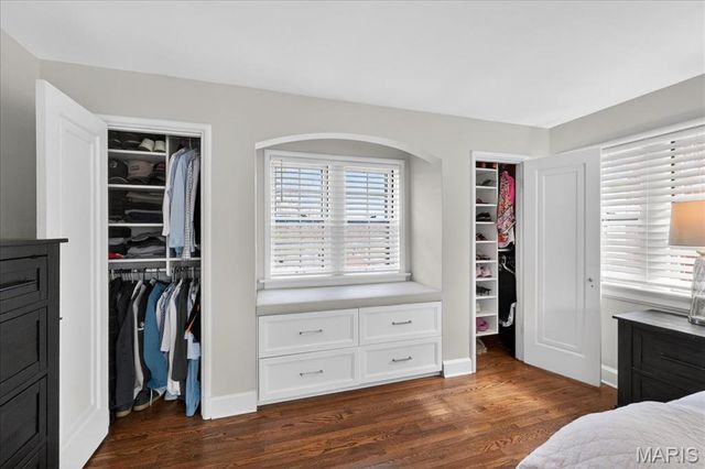 216 Elm Avenue, Glendale, MO 63122