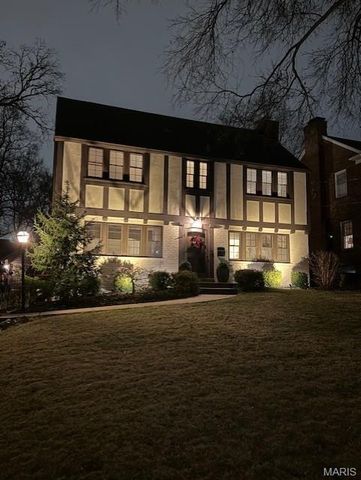 216 Elm Avenue, Glendale, MO 63122