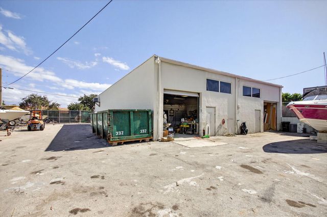 217 SE 1st Terrace SE, Deerfield Beach, FL 33441