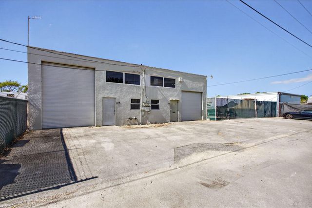 217 SE 1st Terrace SE, Deerfield Beach, FL 33441