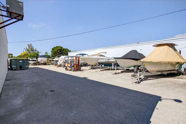 217 SE 1st Terrace SE, Deerfield Beach, FL 33441