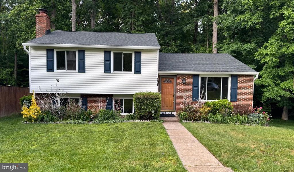 8494 SUMMER BREEZE LN, Springfield, VA 22153