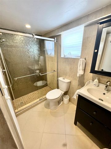 4311 Crystal Lake Dr 213, Deerfield Beach, FL 33064