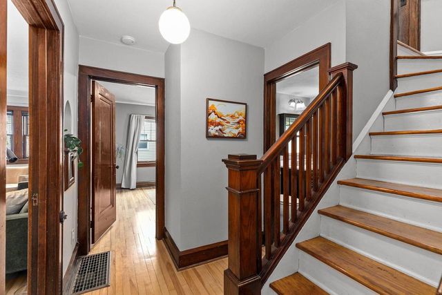 208 W PARKWAY BOULEVARD, Appleton, WI 54911