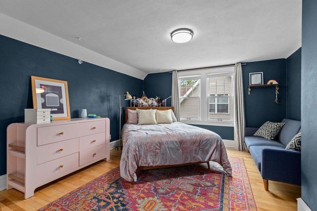 208 W PARKWAY BOULEVARD, Appleton, WI 54911