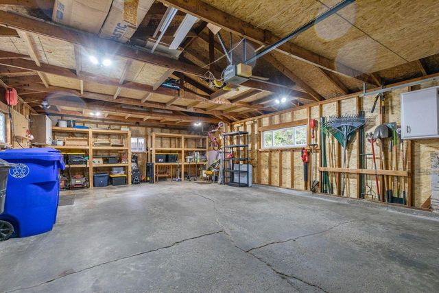 208 W PARKWAY BOULEVARD, Appleton, WI 54911