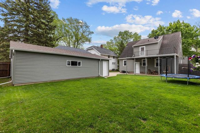 208 W PARKWAY BOULEVARD, Appleton, WI 54911