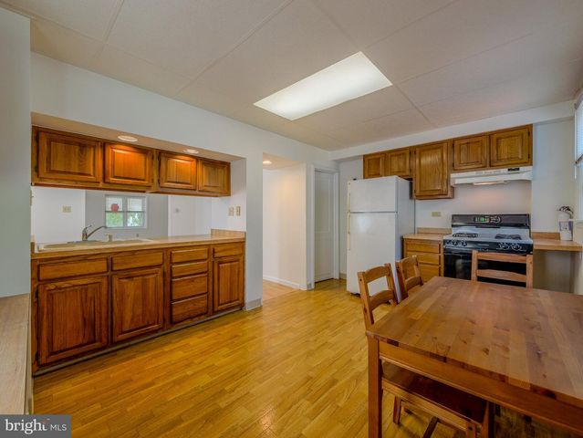 517 9TH AVE, Prospect Park, PA 19076