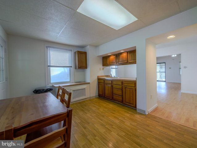 517 9TH AVE, Prospect Park, PA 19076