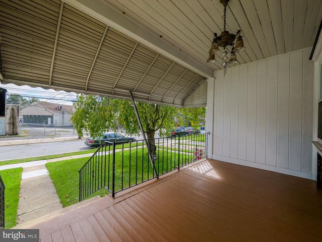 517 9TH AVE, Prospect Park, PA 19076