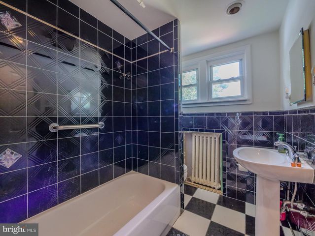 517 9TH AVE, Prospect Park, PA 19076