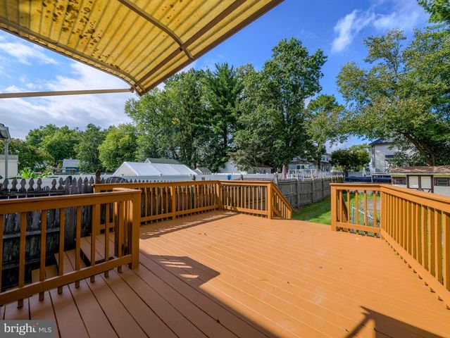 517 9TH AVE, Prospect Park, PA 19076