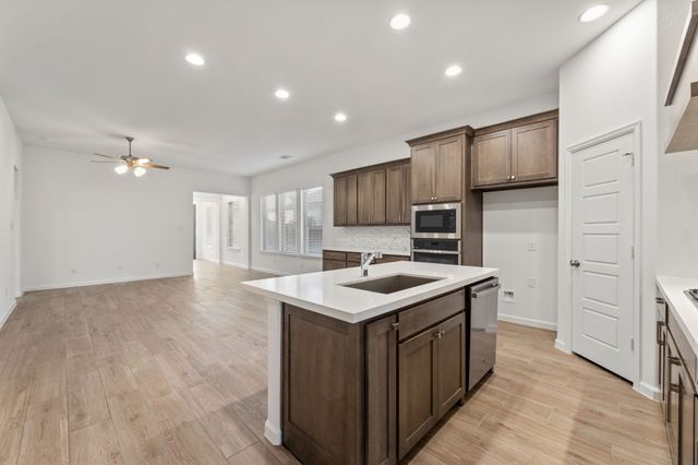 9225 Buckeye Bend, Little Elm, TX 75068