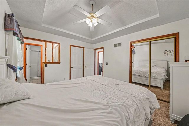 4123 N Troost Avenue, Kansas City, MO 64116