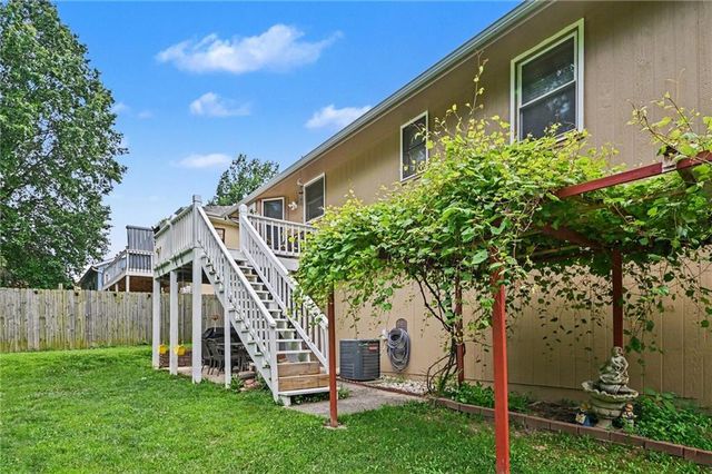 4123 N Troost Avenue, Kansas City, MO 64116