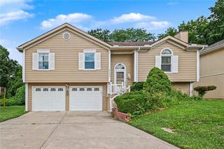 4123 N Troost Avenue, Kansas City, MO 64116