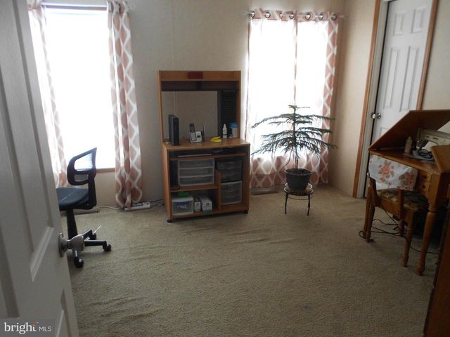 20 LAUREL RUN DR, Quakertown, PA 18951