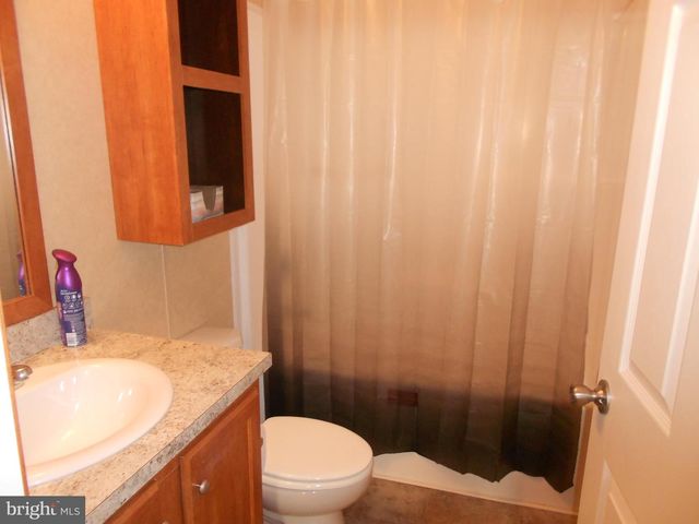 20 LAUREL RUN DR, Quakertown, PA 18951