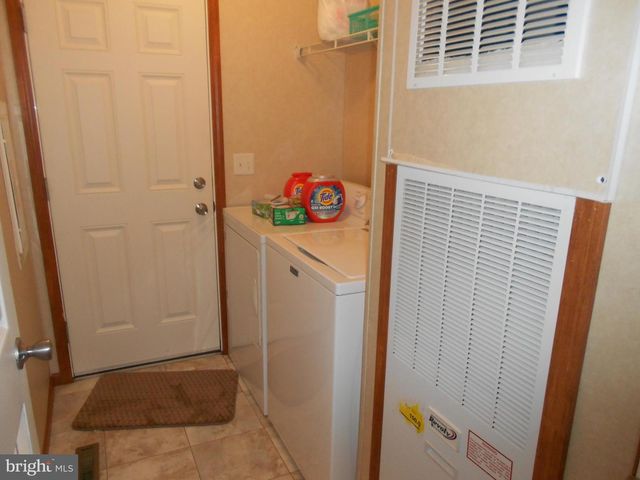 20 LAUREL RUN DR, Quakertown, PA 18951