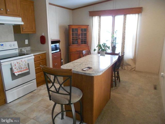 20 LAUREL RUN DR, Quakertown, PA 18951