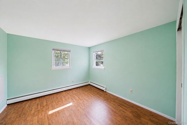 128 Avenue B, Holbrook, NY 11741