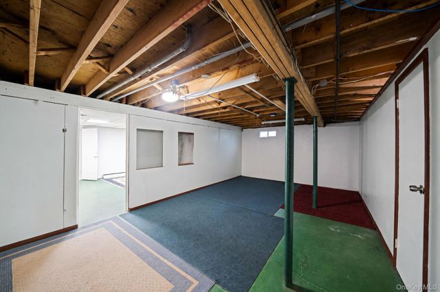 128 Avenue B, Holbrook, NY 11741