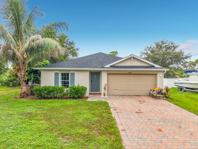4306 NE 24TH Place, Cape Coral, FL 33909