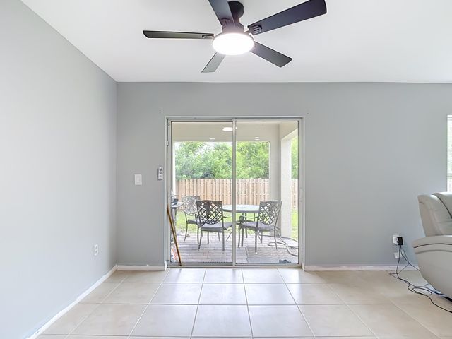 4306 NE 24TH Place, Cape Coral, FL 33909