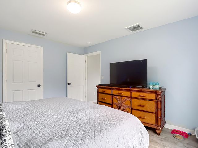 4306 NE 24TH Place, Cape Coral, FL 33909