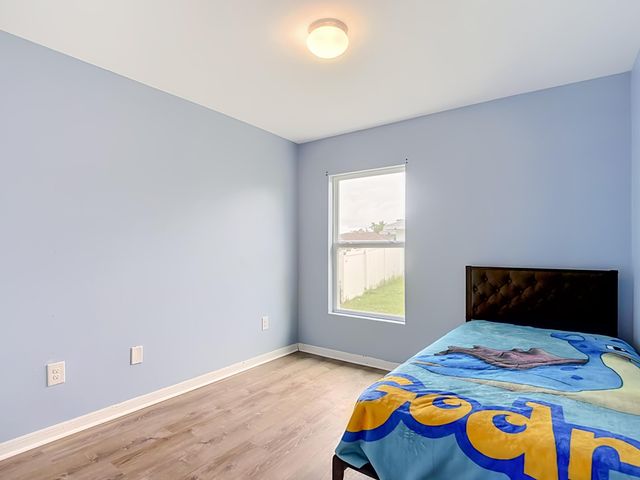 4306 NE 24TH Place, Cape Coral, FL 33909