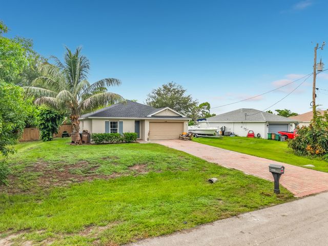 4306 NE 24TH Place, Cape Coral, FL 33909