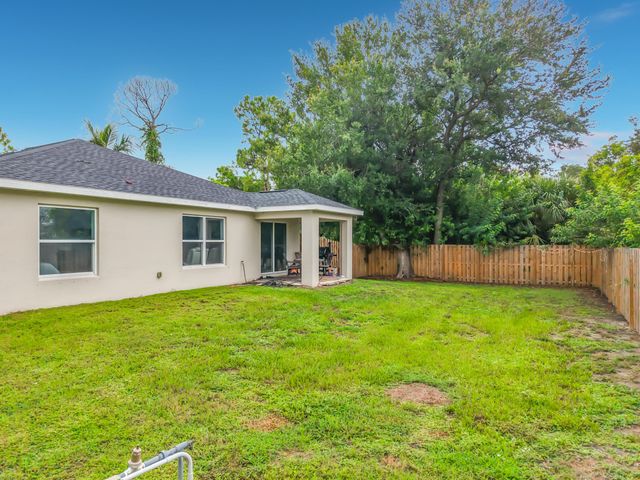 4306 NE 24TH Place, Cape Coral, FL 33909