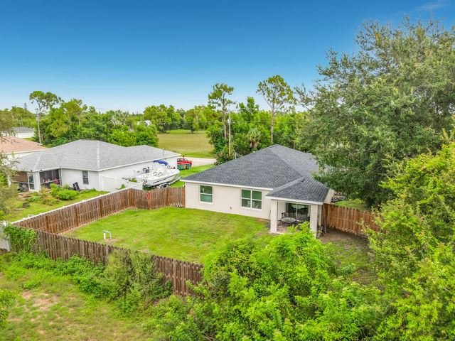 4306 NE 24TH Place, Cape Coral, FL 33909