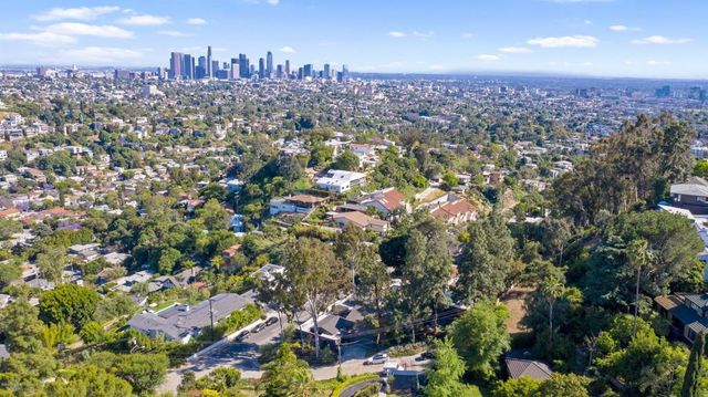 3320 Landa Street, Los Angeles, CA 90039