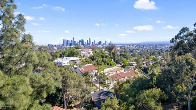 3320 Landa Street, Los Angeles, CA 90039
