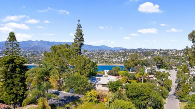 3320 Landa Street, Los Angeles, CA 90039