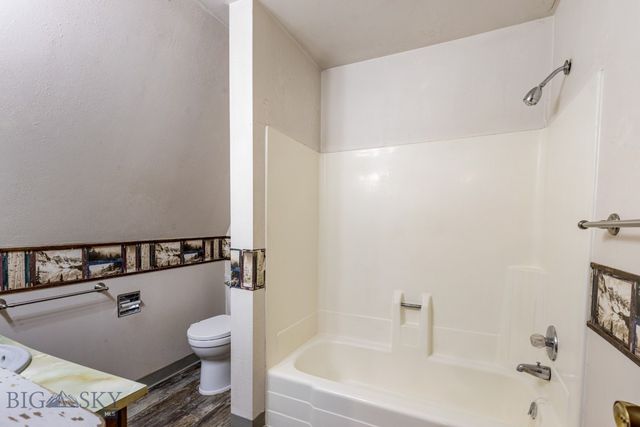 15 Chinook Trail, Bozeman, MT 59718