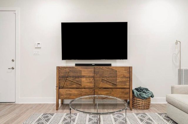 10211 Las Nubes Avenue, Houston, TX 77075