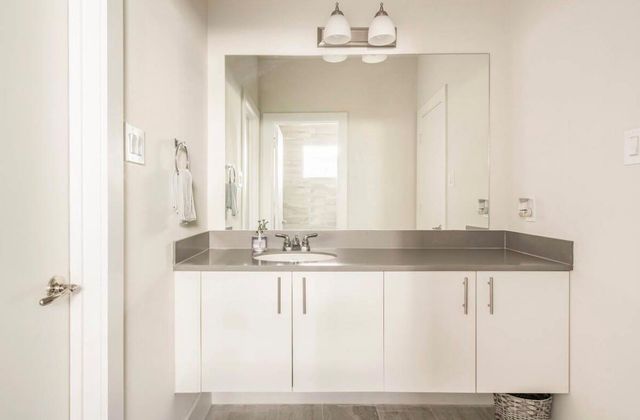 10211 Las Nubes Avenue, Houston, TX 77075