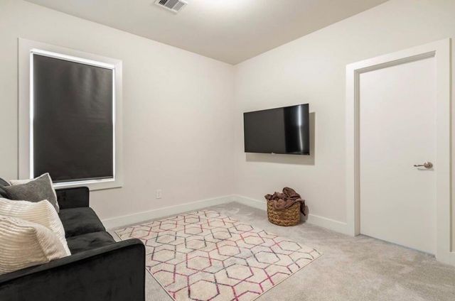 10211 Las Nubes Avenue, Houston, TX 77075