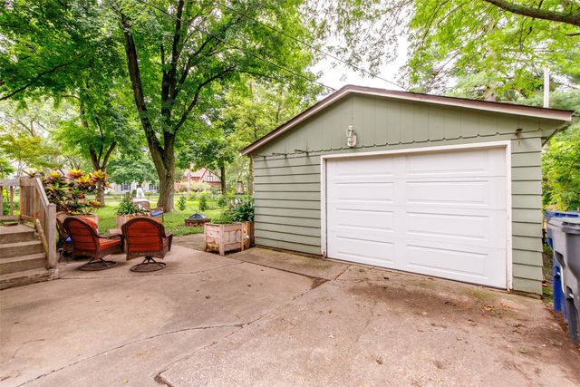 1236 Orchard Drive, Ames, IA 50010
