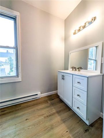 99 Walnut Street 1B, East Providence, RI 02914