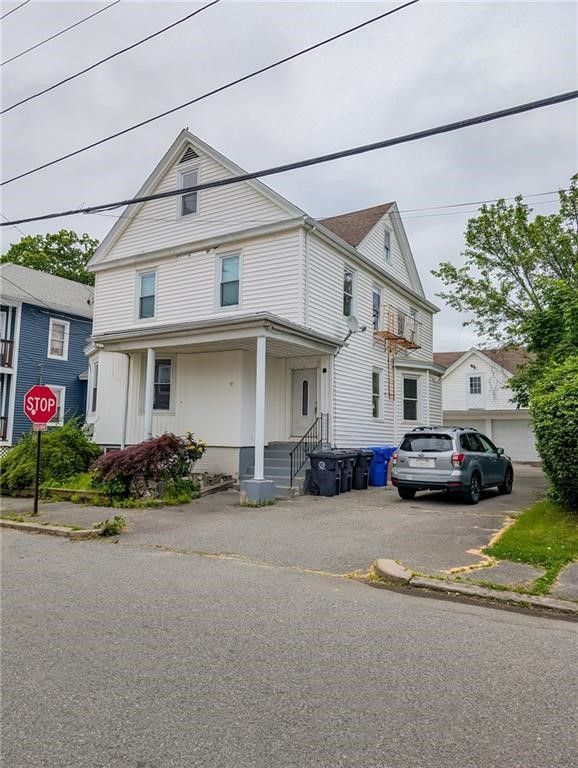 99 Walnut Street 1B, East Providence, RI 02914