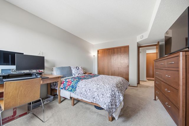 66 9th Street E 1510, Saint Paul, MN 55101