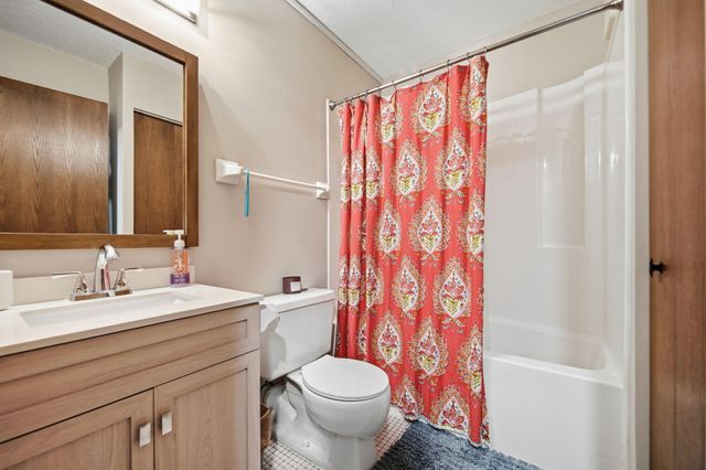 66 9th Street E 1510, Saint Paul, MN 55101