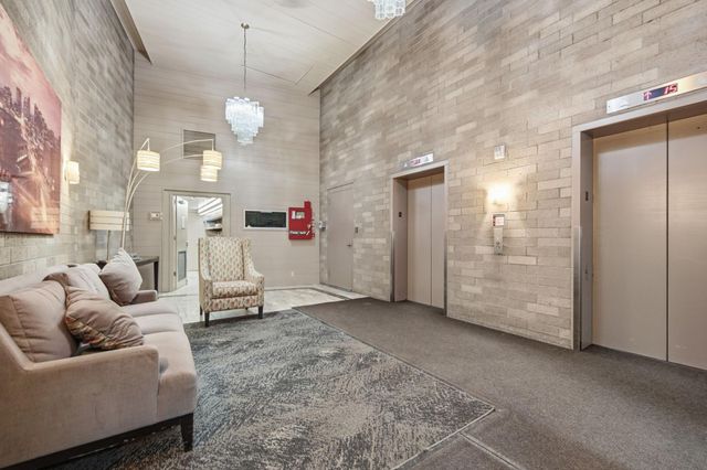 66 9th Street E 1510, Saint Paul, MN 55101