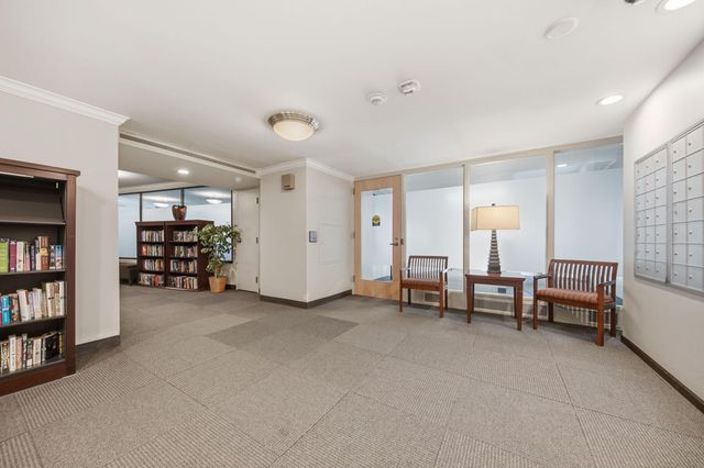 66 9th Street E 1510, Saint Paul, MN 55101