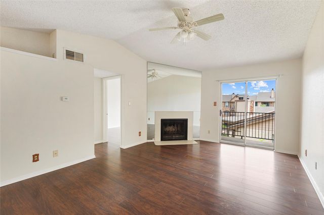 2121 Hepburn Street 912, Houston, TX 77054
