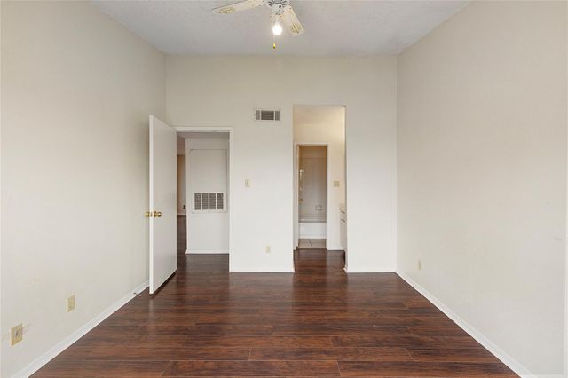 2121 Hepburn Street 912, Houston, TX 77054